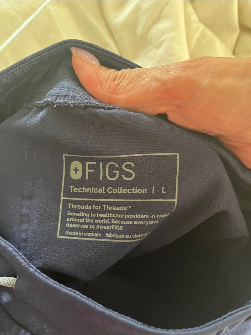 Figs Navy Women's Drawstring Cargo pants - Picture 4 of 6